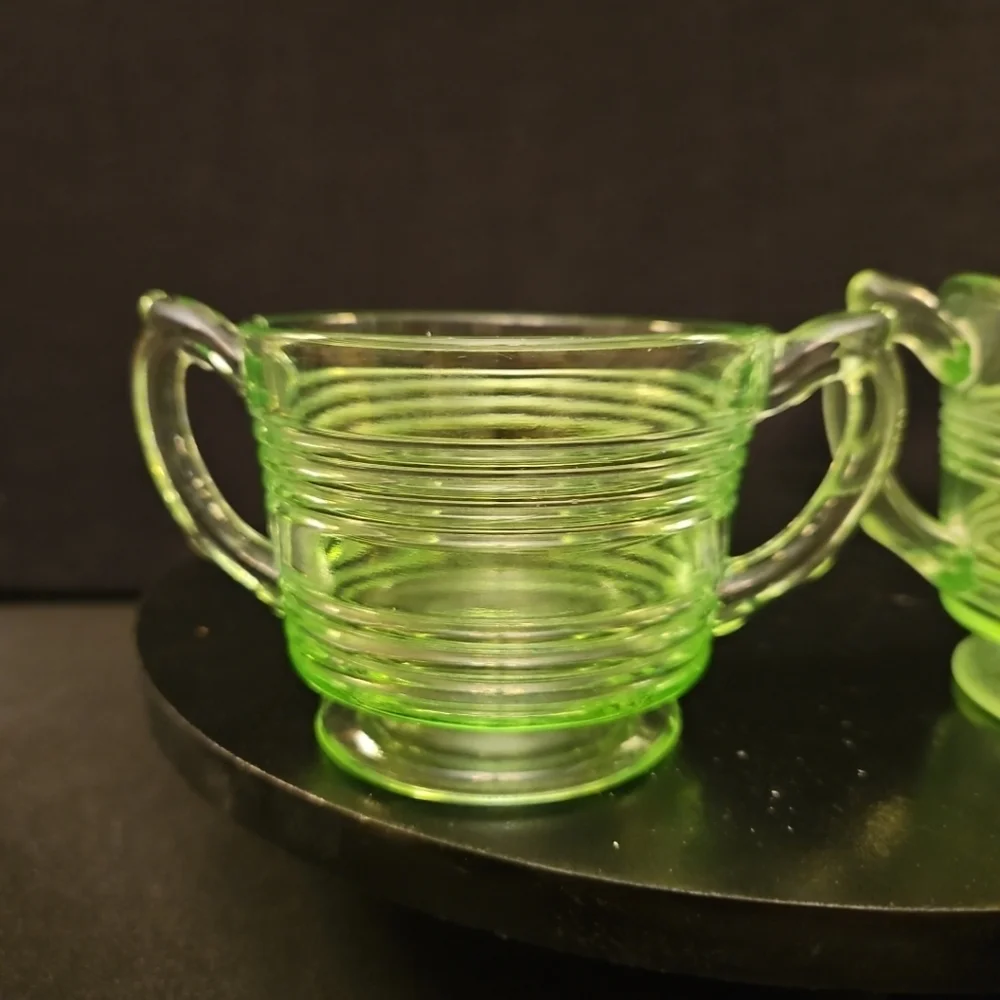 Vintage Uranium Green Glass Creamer‎ and Sugar Set